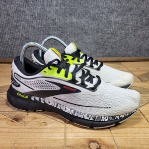 Brooks Trace 2 Hero Pack Fire Fighter Womens Size 8 B White/Black Flames Running
